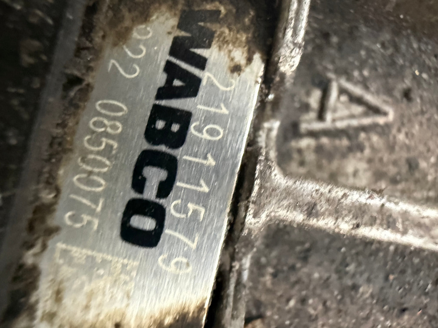 AT2612F ECU 21911579