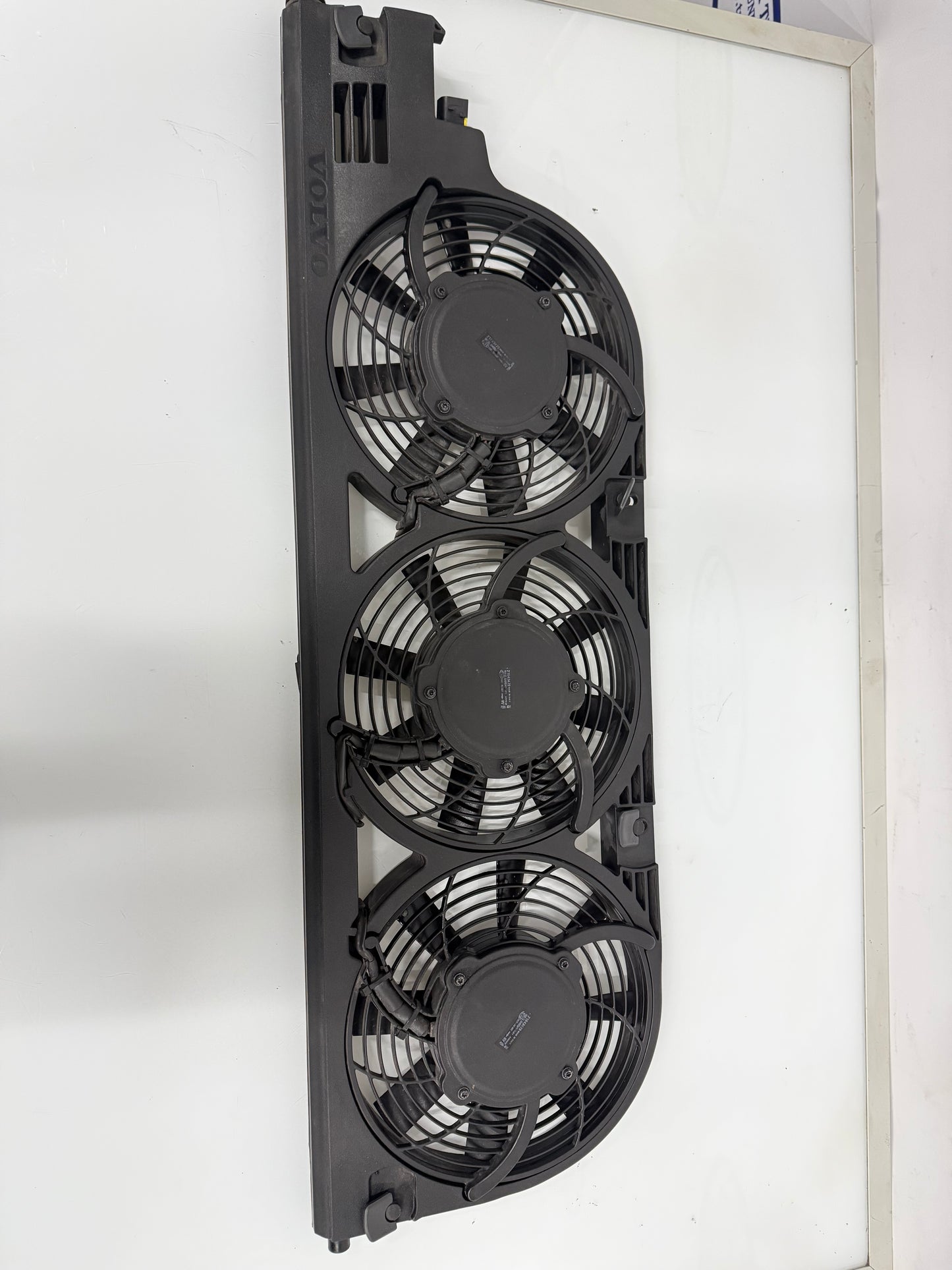 Volvo Cooling Fan Assembly 22823537