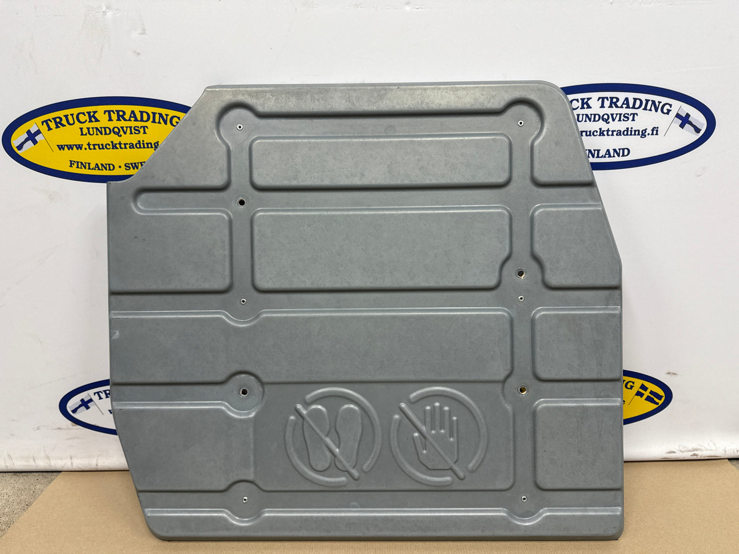 Äänenvaimentimen suojus