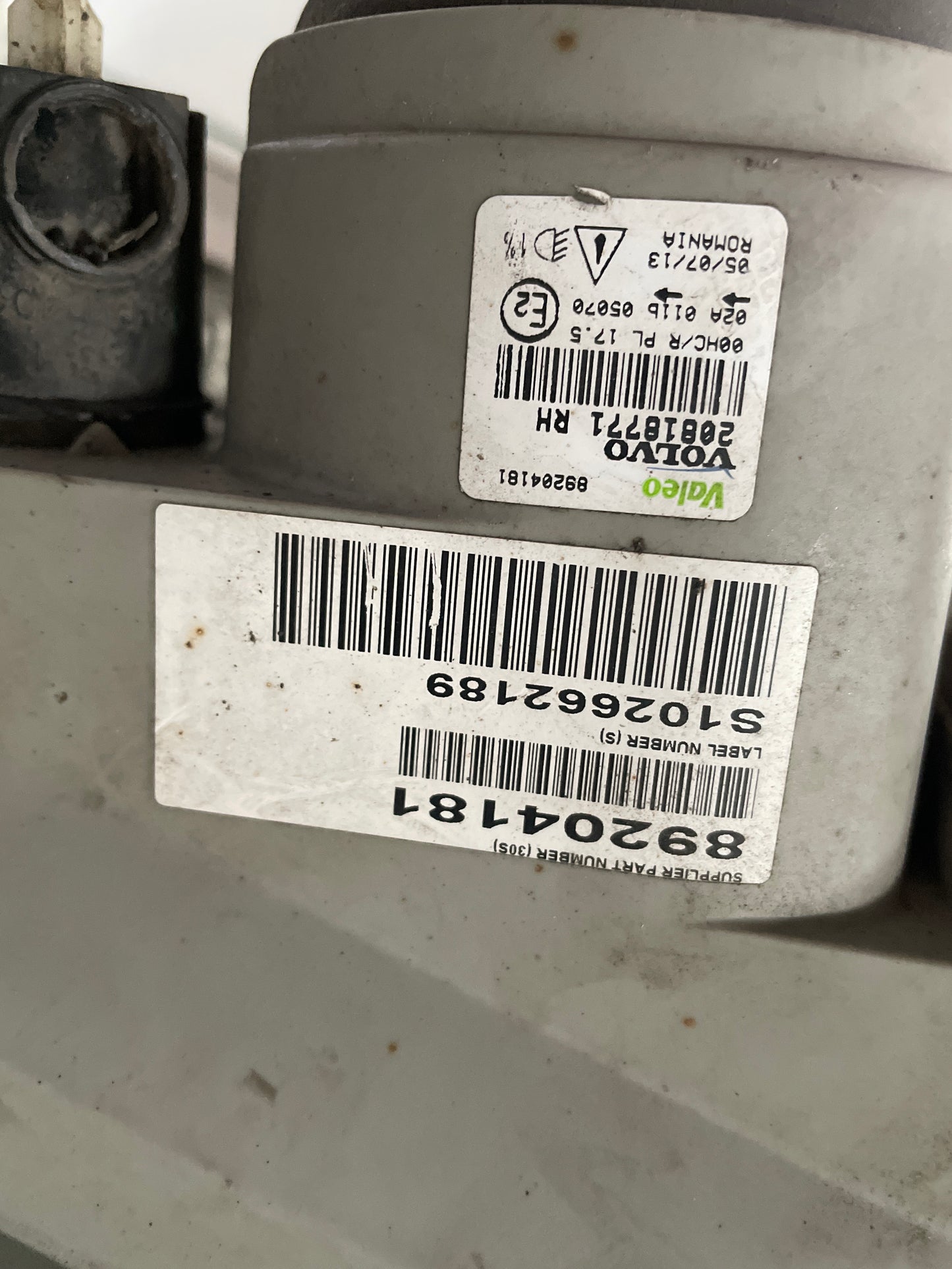 Volvo Headlight 20818771