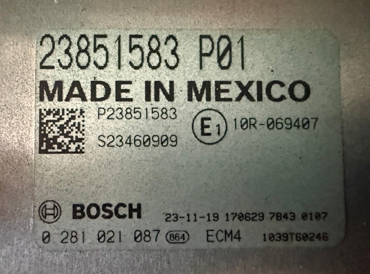 Volvo Engine ECU 23851583 23851801 Genuine OEM removed from Demo Truck Test Vehicle