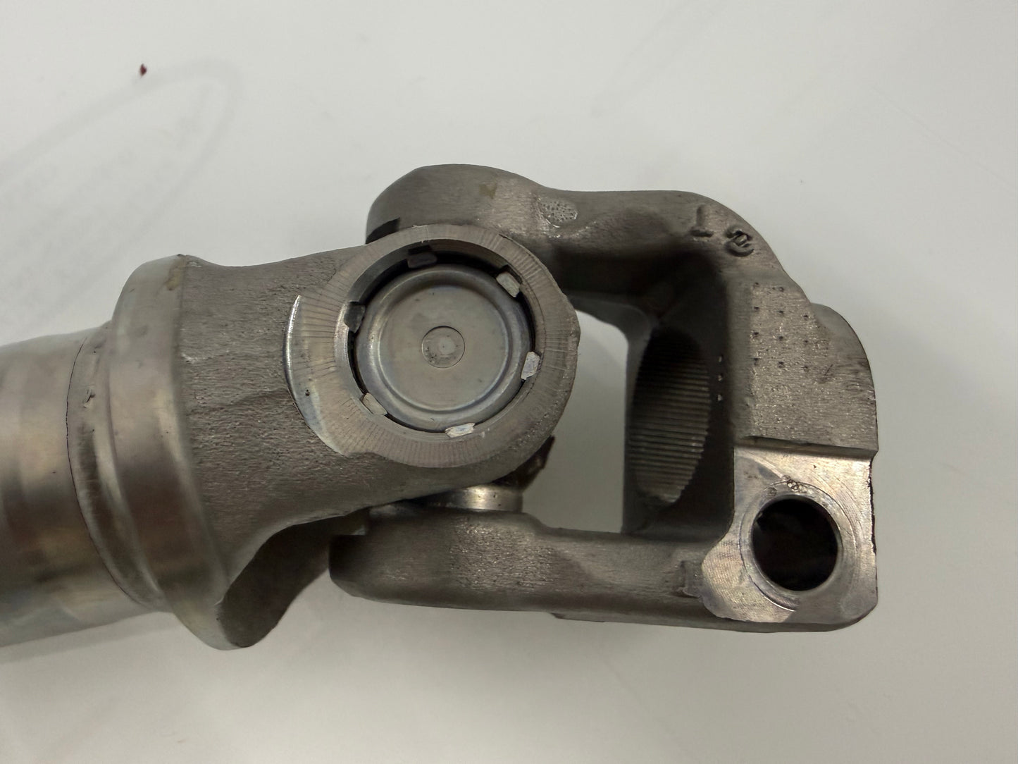 Volvo Steering Shaft – 22070751