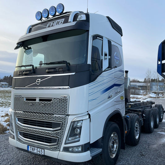 Volvo FH750 New engine and gearbox chassis truck