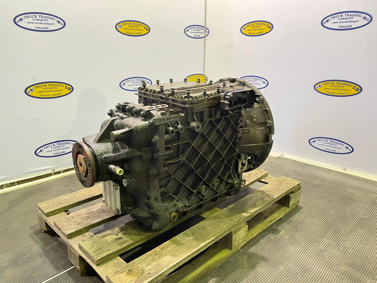 Volvo ATO3512E Gearbox