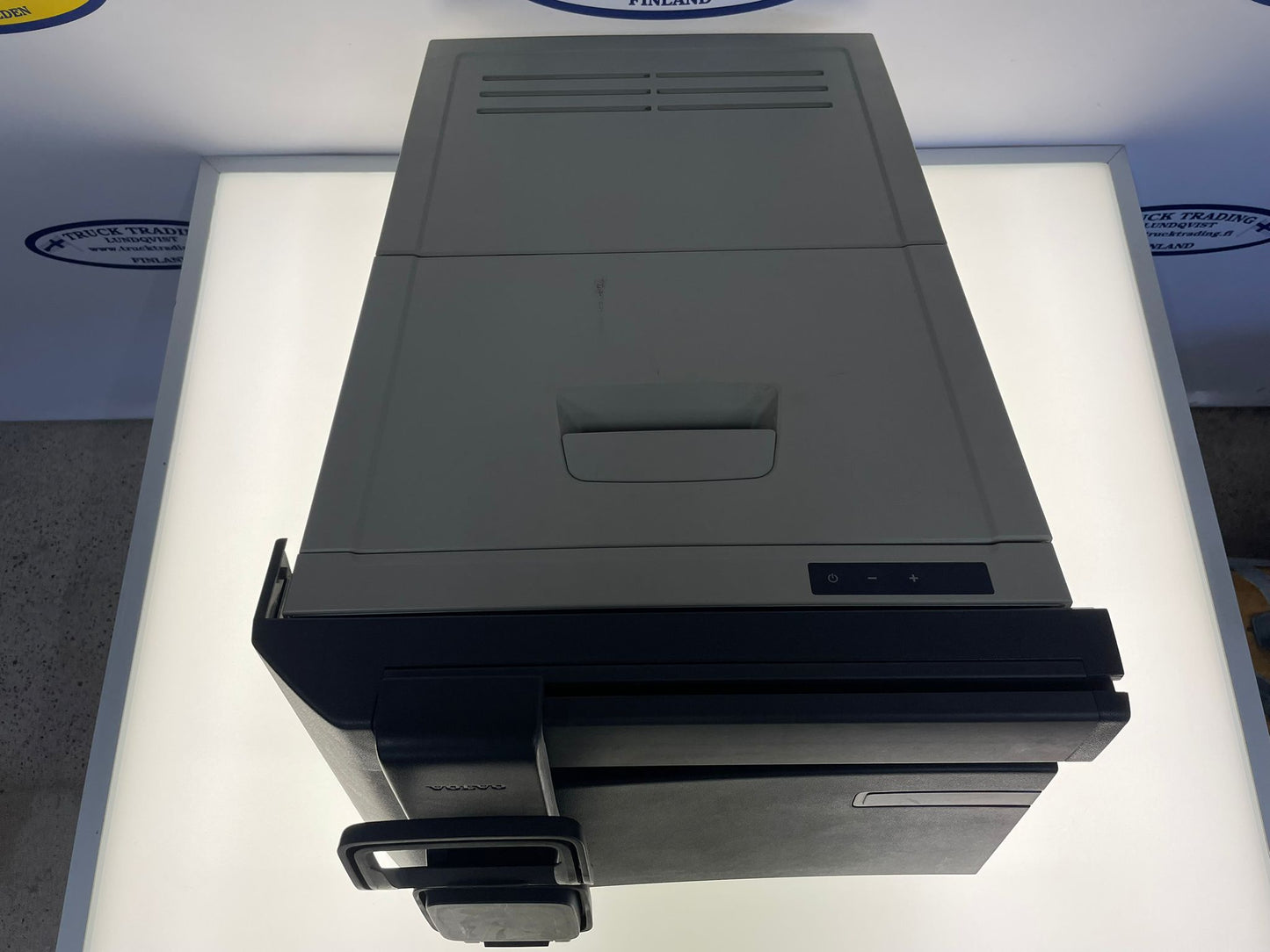 Volvo Fridge 82174070
