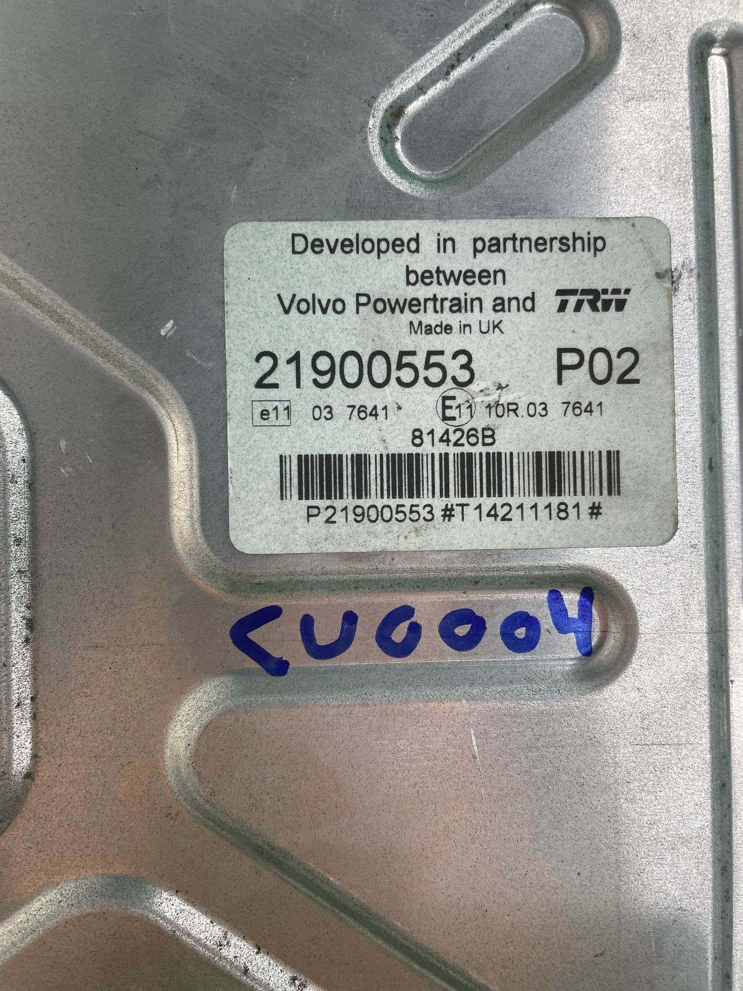 ENGINE ECU VOLVO 21900553
