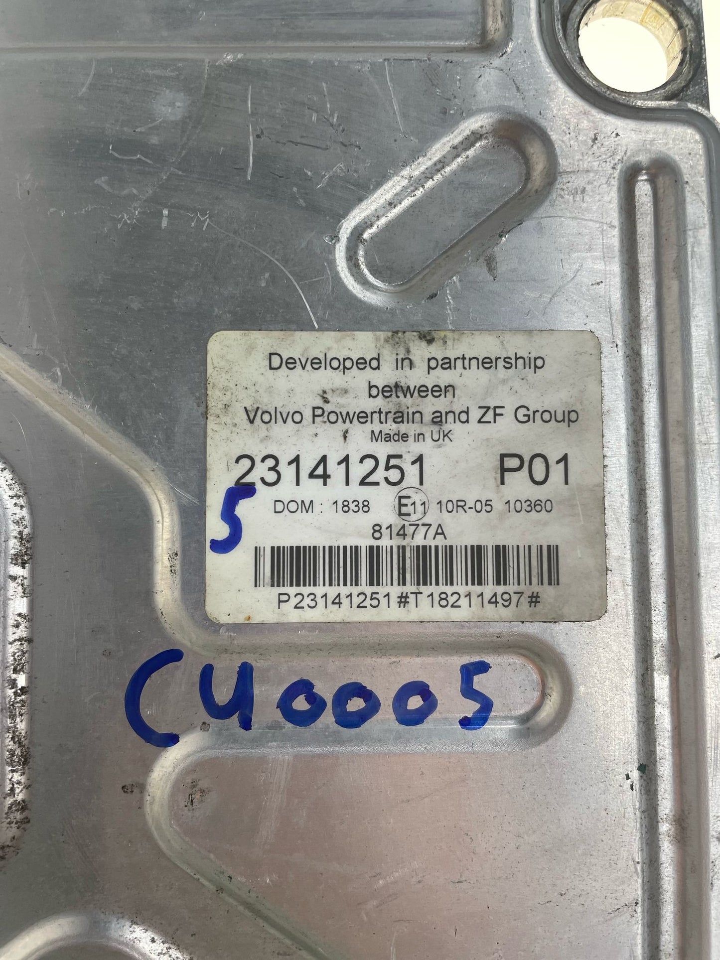 ENGINE ECU VOLVO 23141251