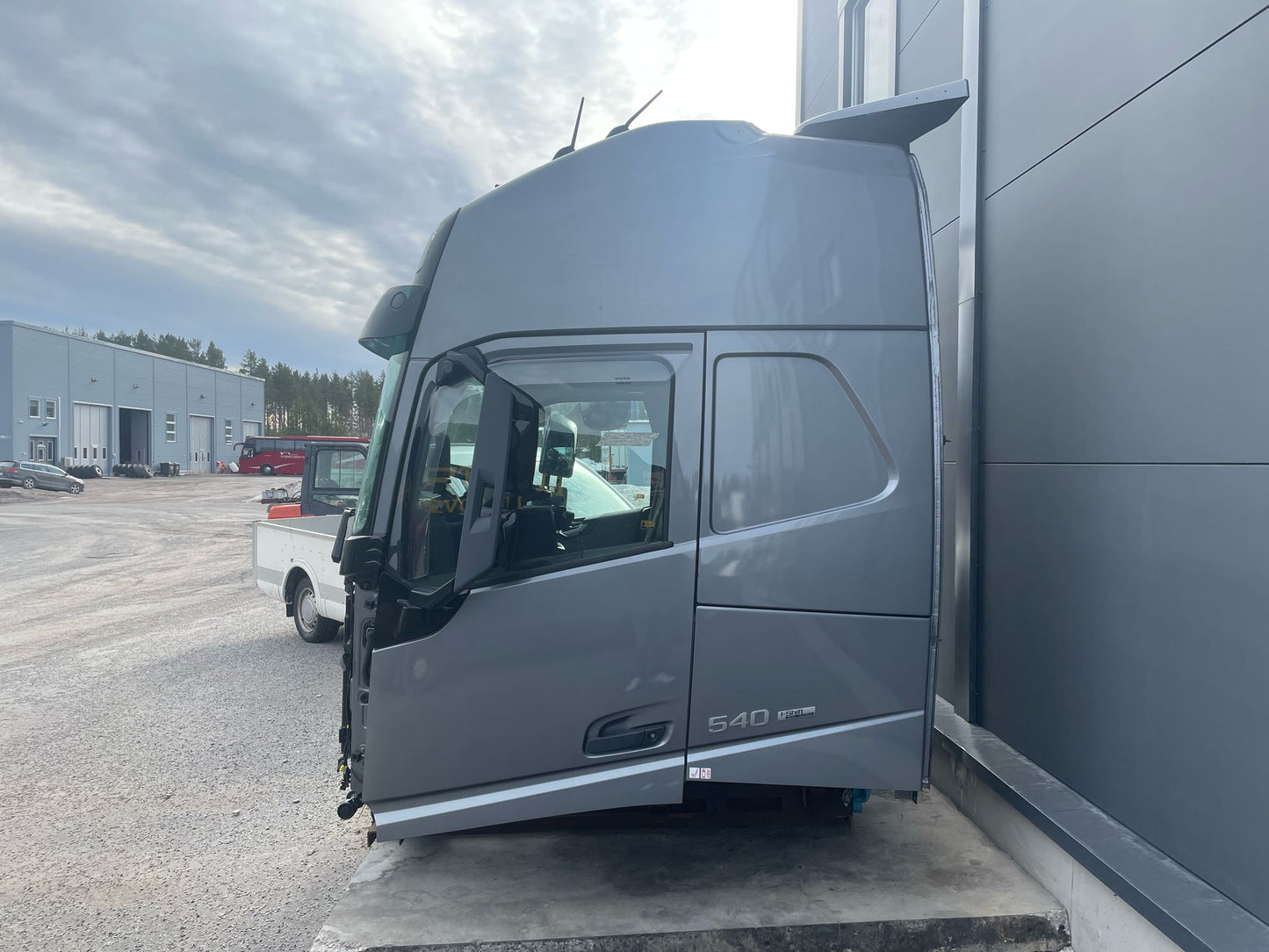 Volvo Cabin V5 2021
