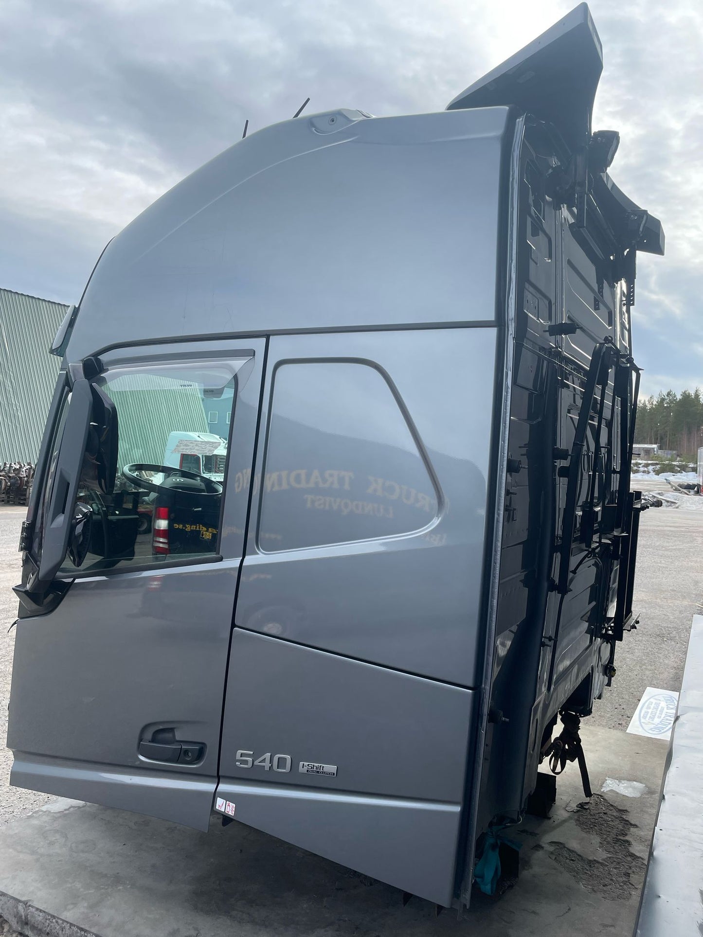 Volvo Cabin V5 2021