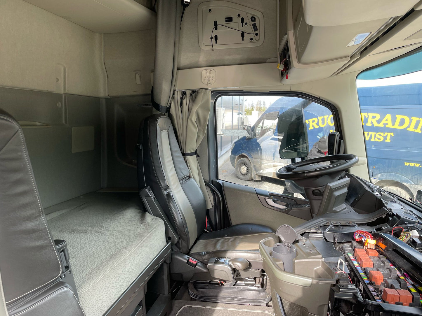Volvo Cabin V5 2021