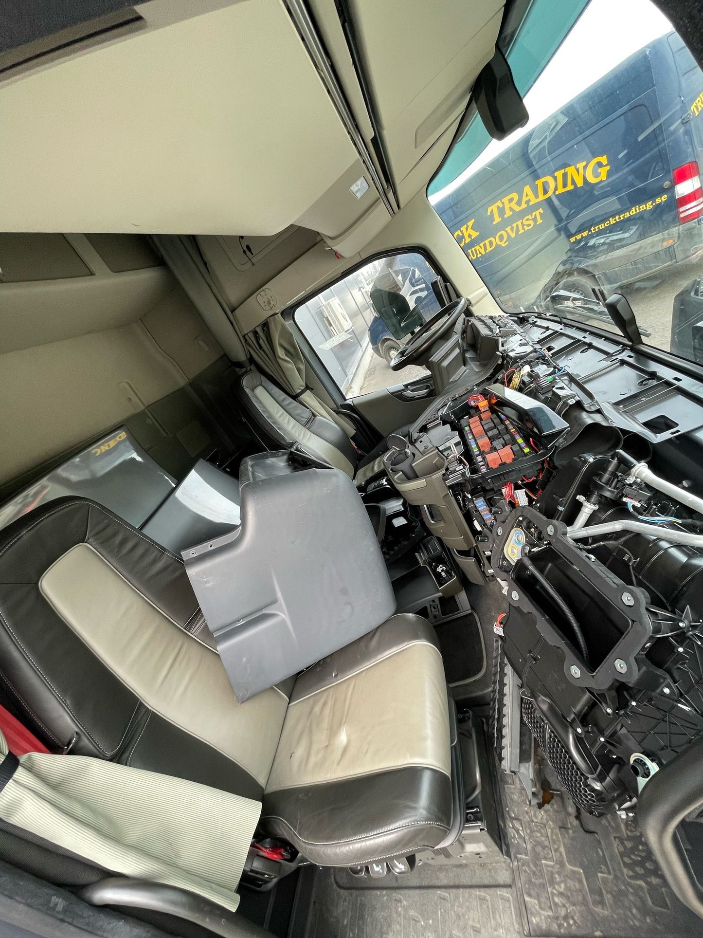 Volvo Cabin V5 2021