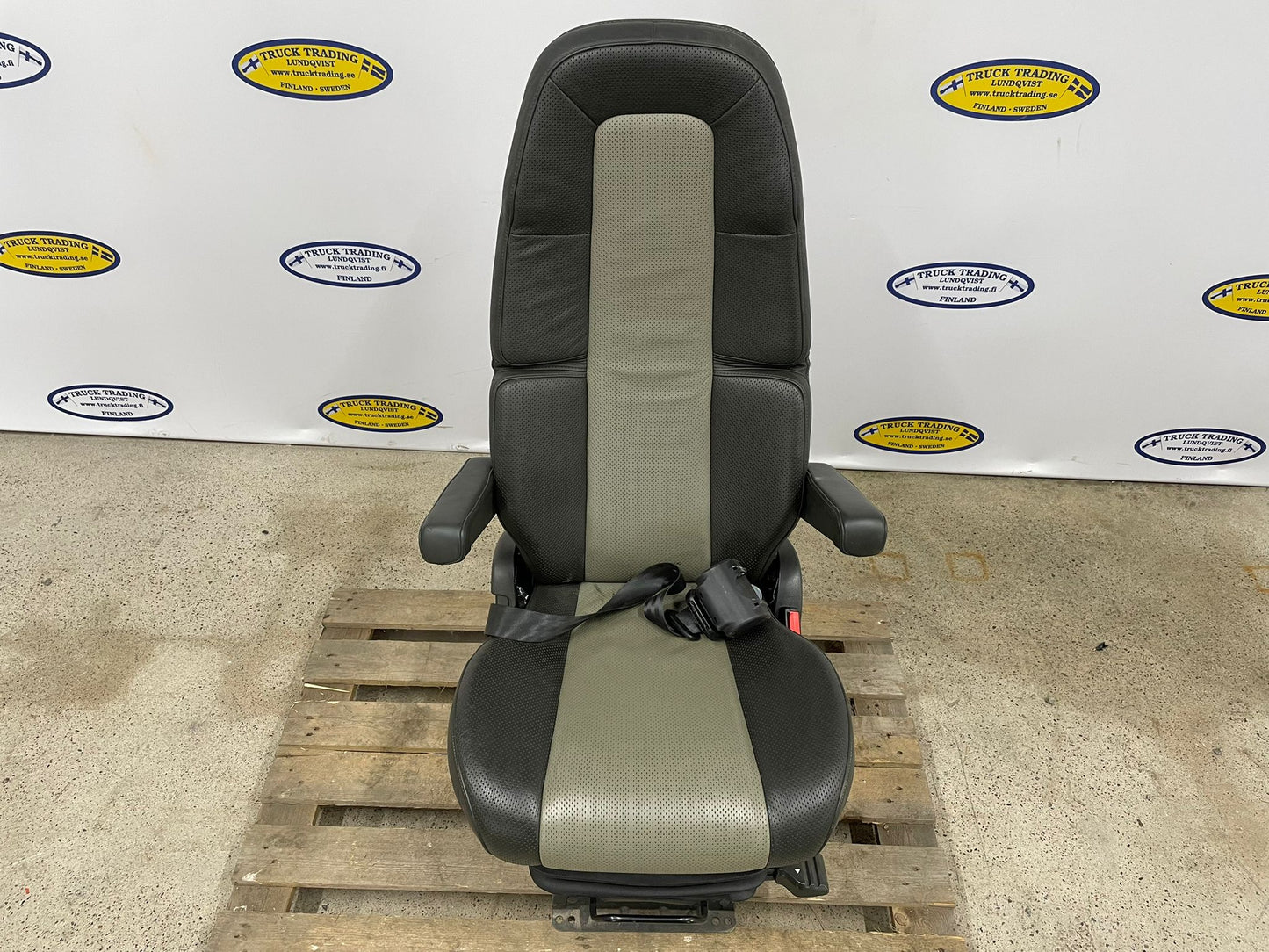 Volvo FH Passenger Seat