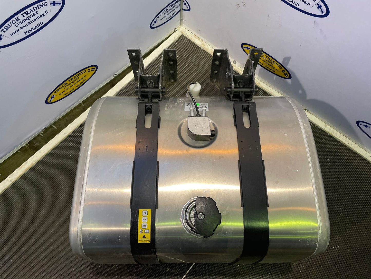 Volvo Fuel Tank 255 Liter 21516469 21714565