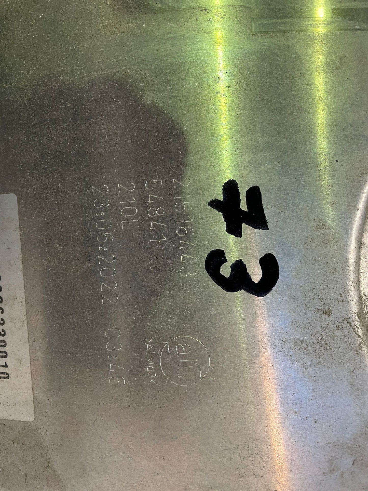Volvo Fuel Tank 210L 21516443