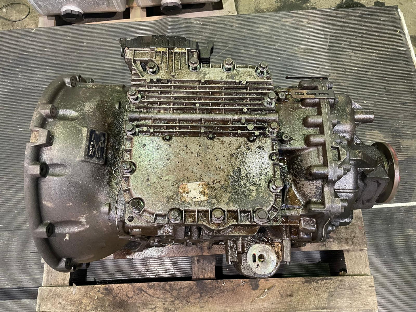Volvo ATO3512E Gearbox