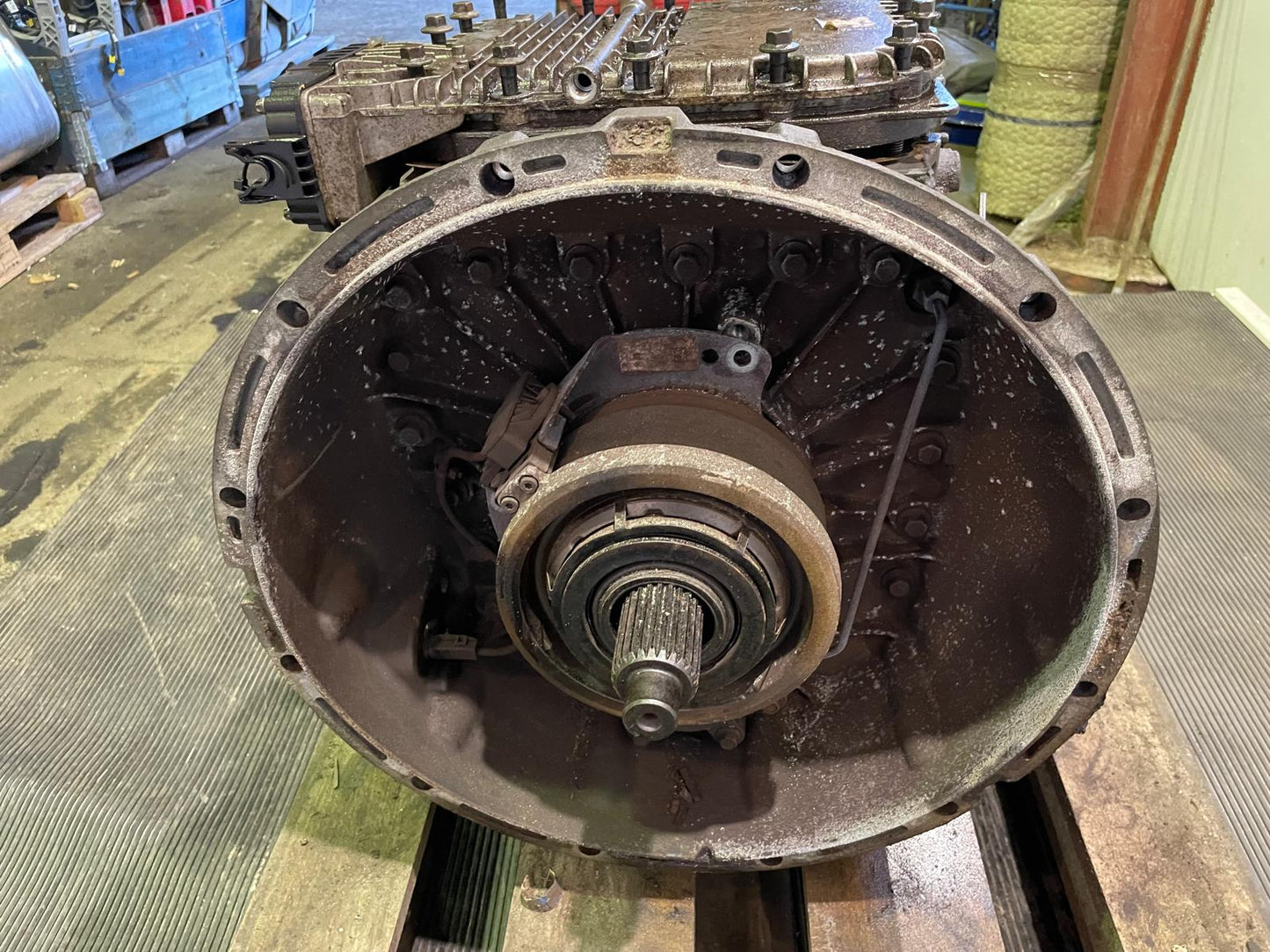 Volvo ATO3512E Gearbox