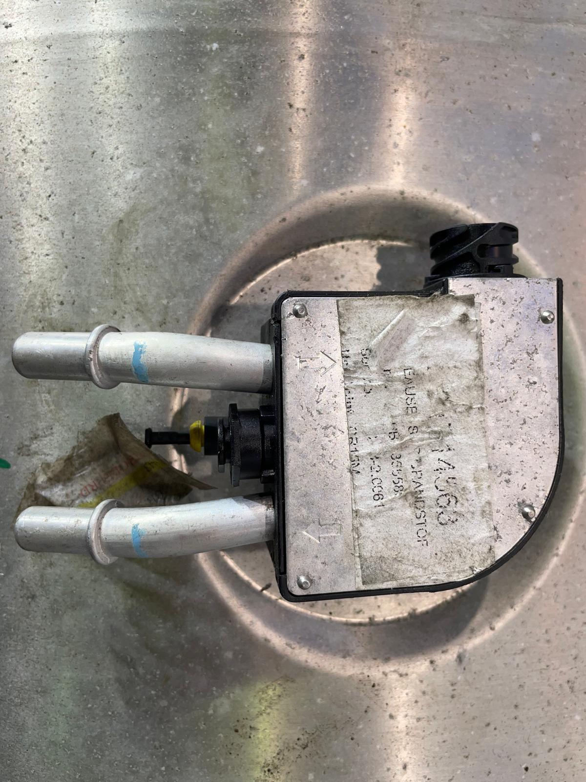 Volvo 210L Fuel Tank 21516443