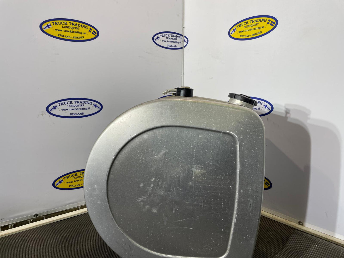 Volvo 210L Fuel Tank 21516443 21714563