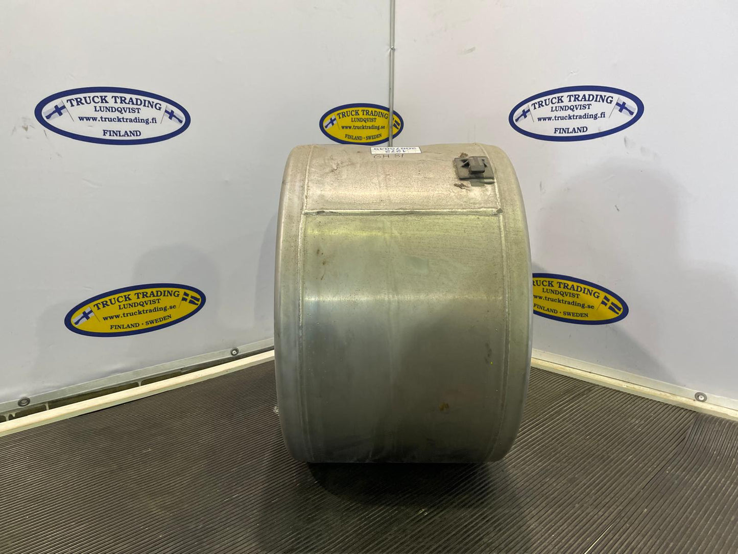 Volvo Ad Blue tank 20875849