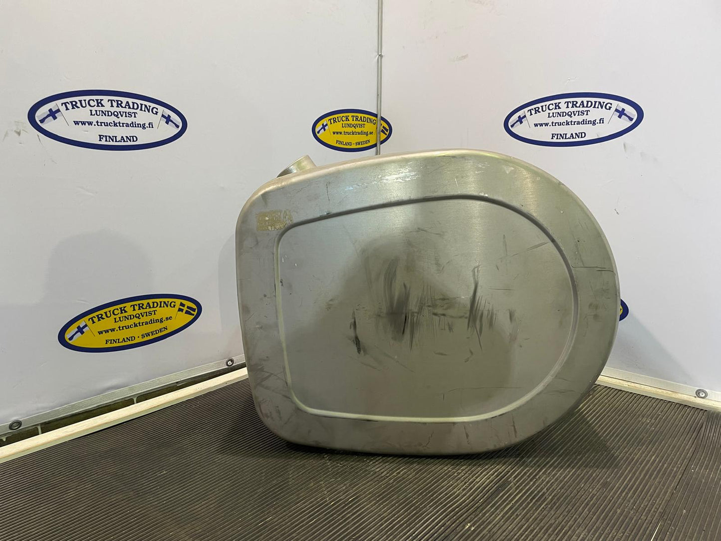 Volvo Ad Blue tank 20875849