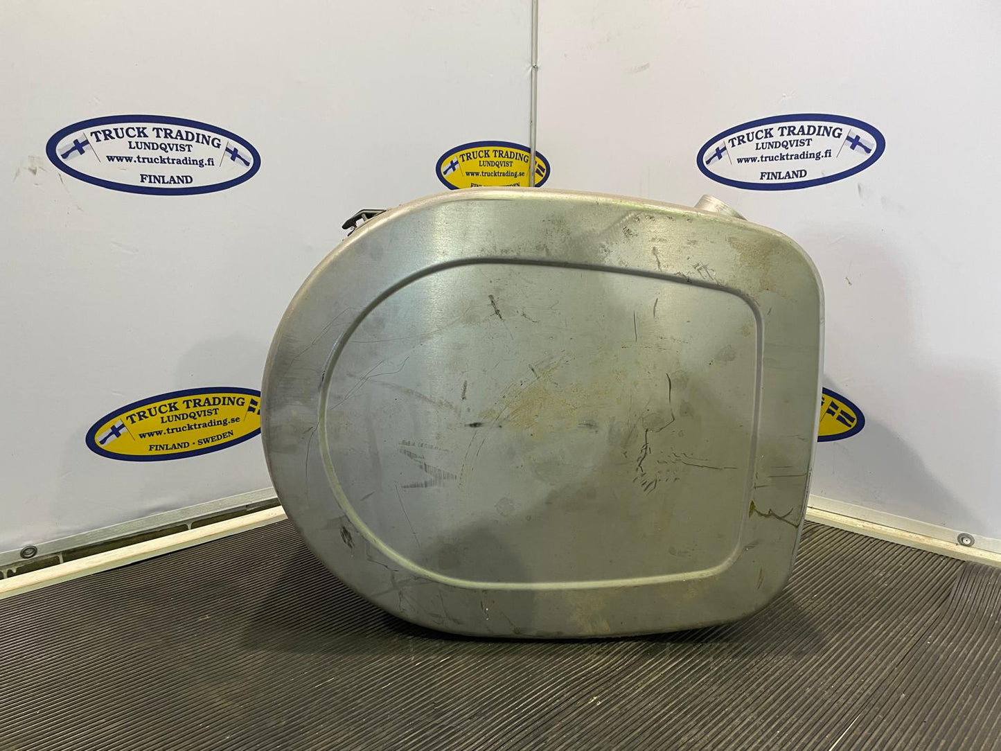 Volvo Ad Blue tank 20875849