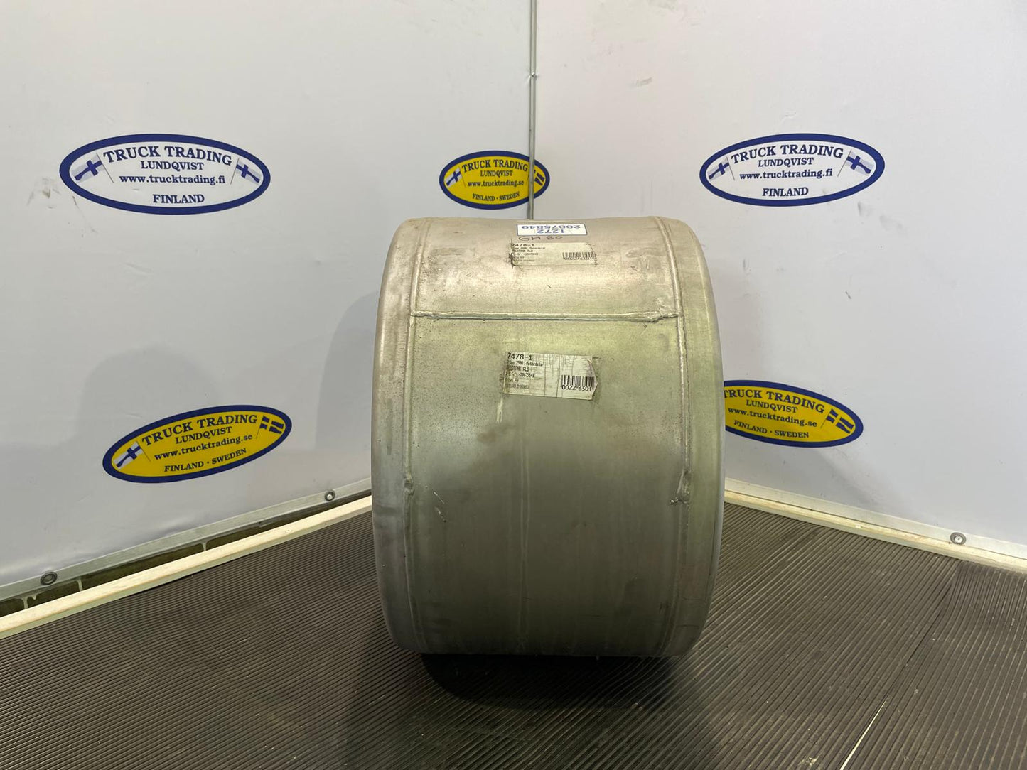 Volvo Ad Blue tank 20875849