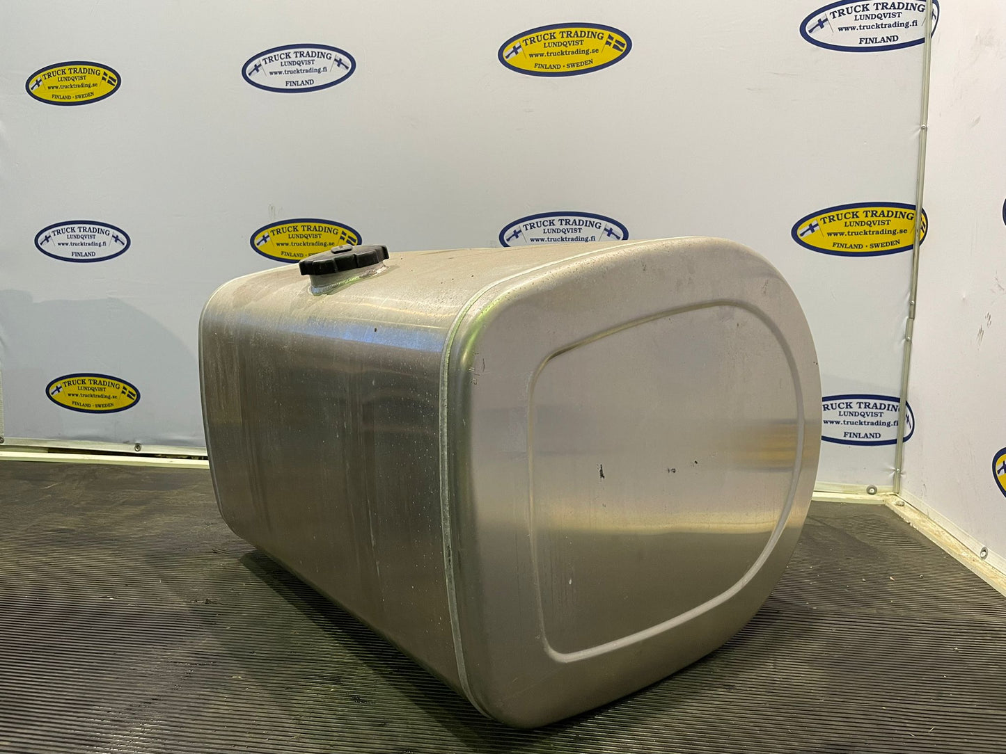 Volvo 255L Fuel Tank