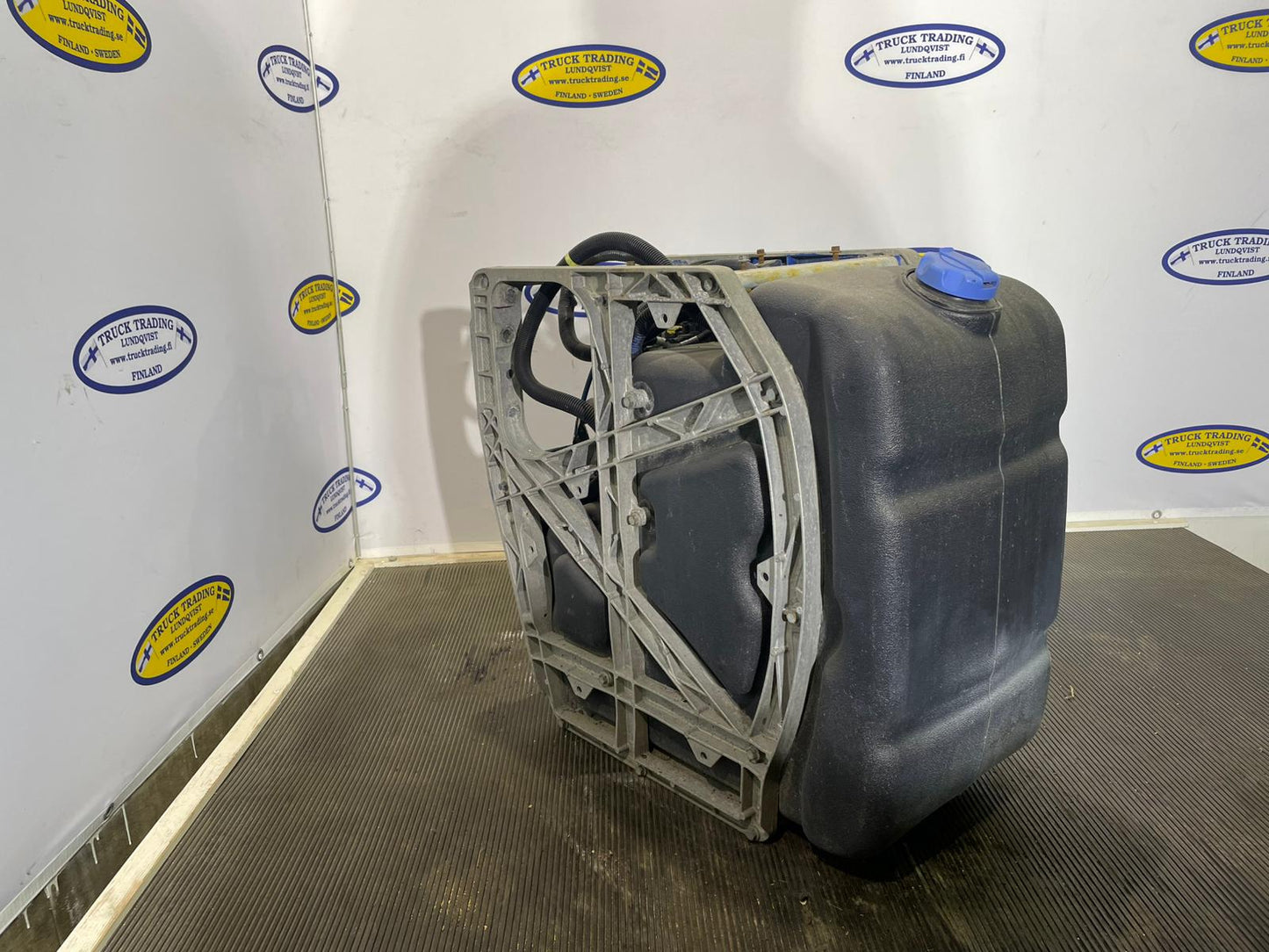 Volvo AdBlue Tank with Pump