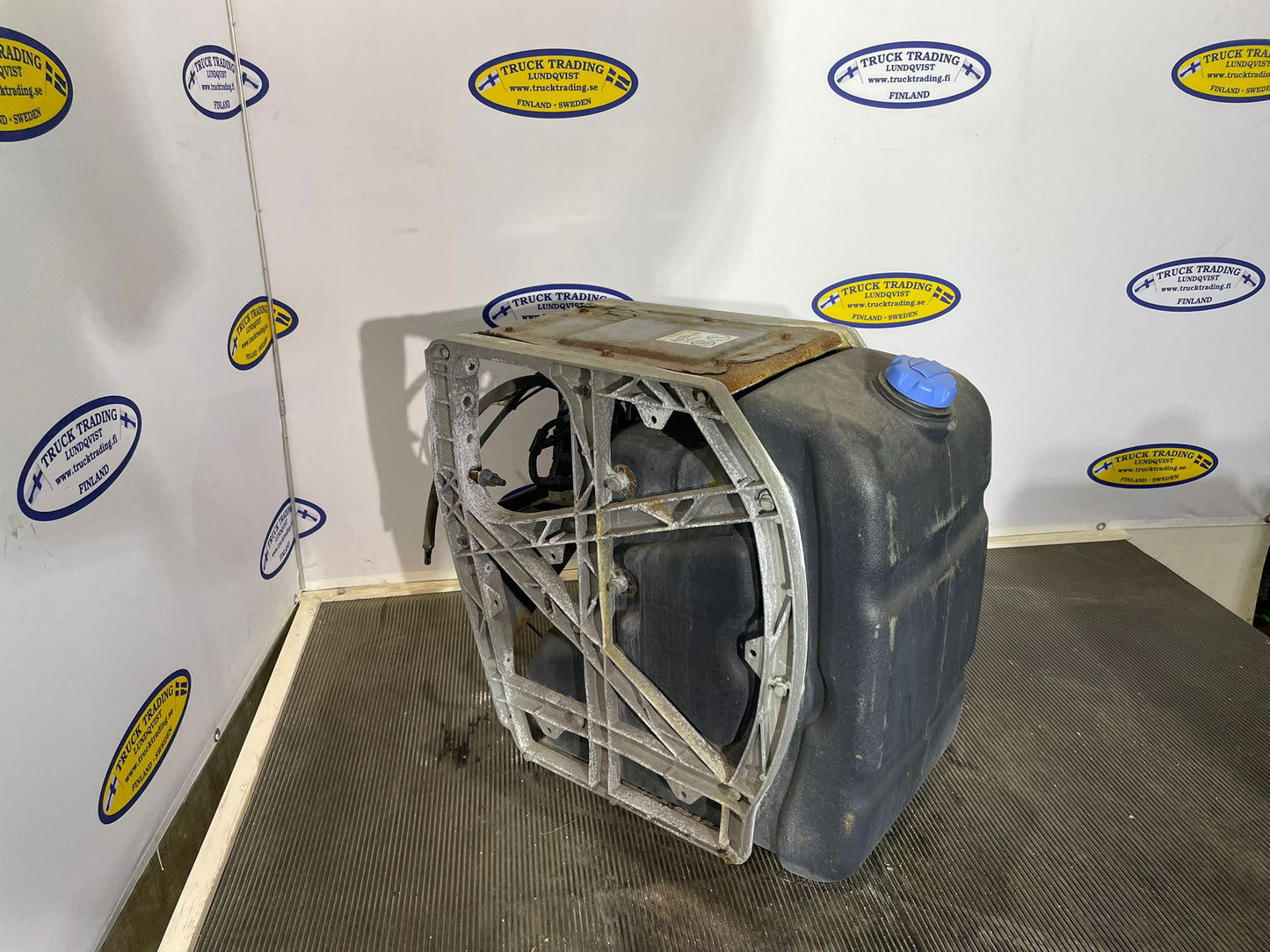 Volvo AdBlue Tank with Pump