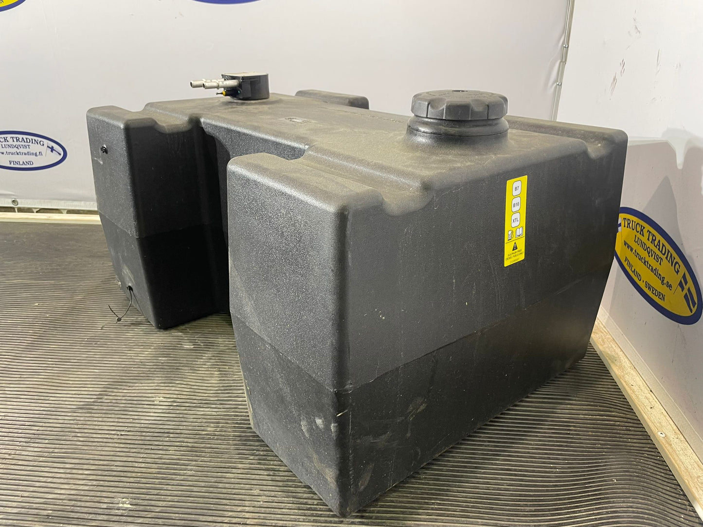 Volvo Fuel Tank 21375005 21526215