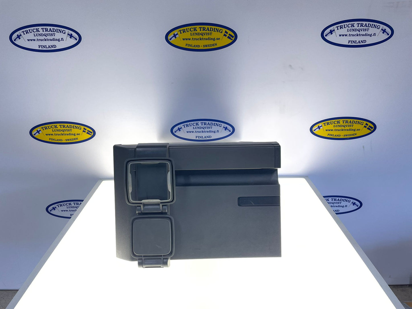 Volvo Fridge 82174070