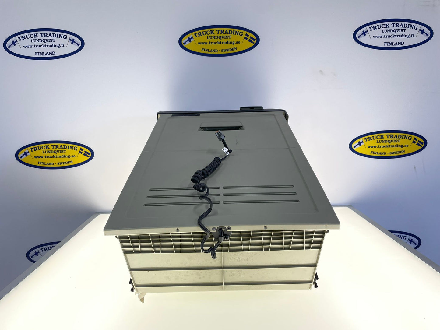 Volvo Fridge 82174070