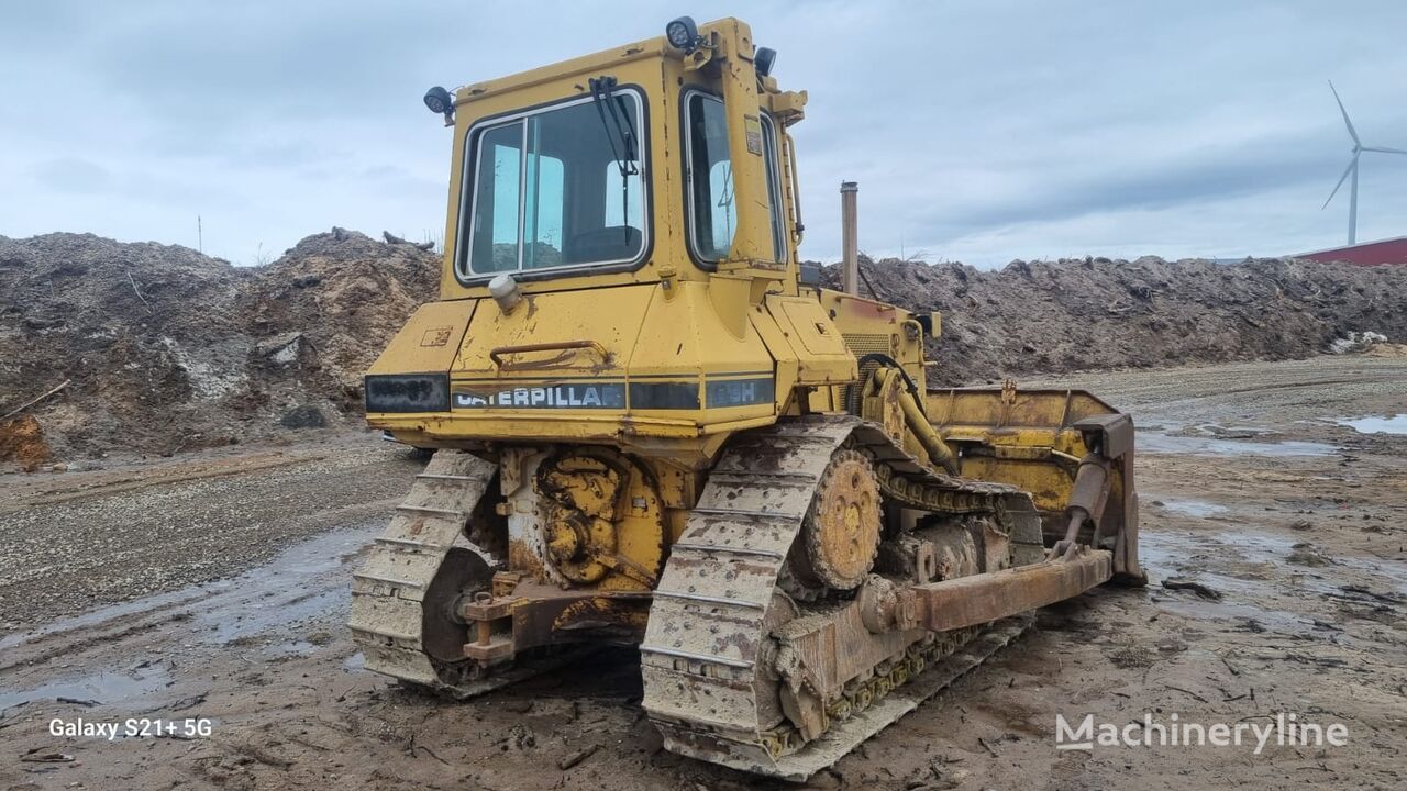 Caterpillar D5H bulldozer