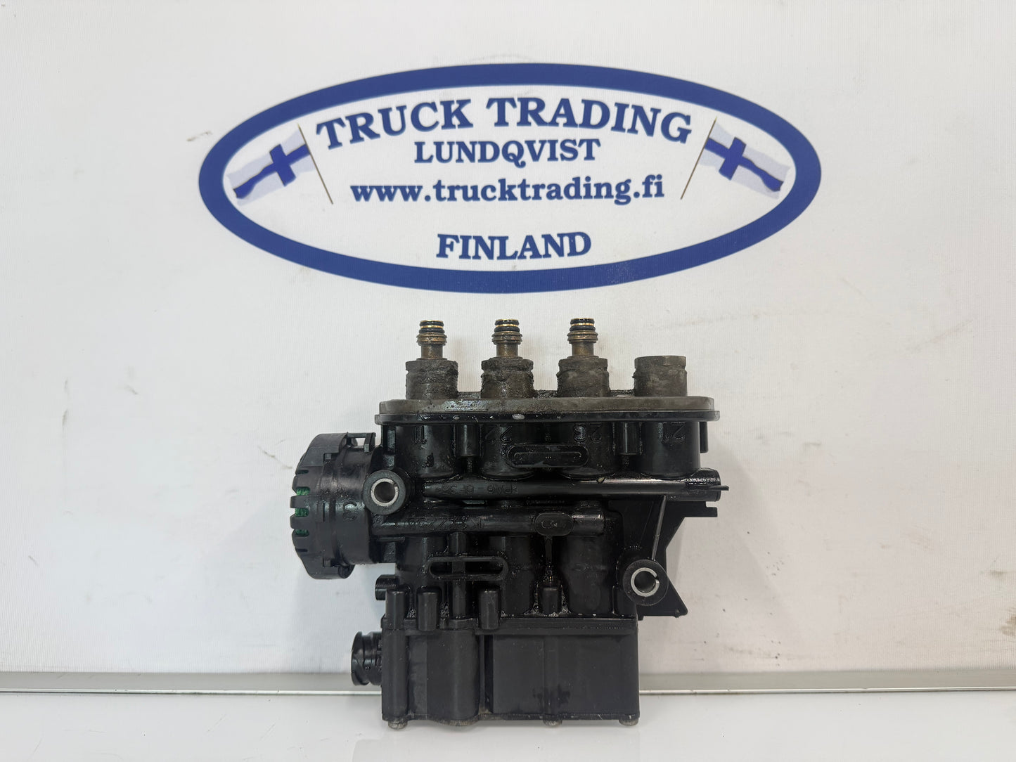 Volvo brake modulator 21083657 24737499