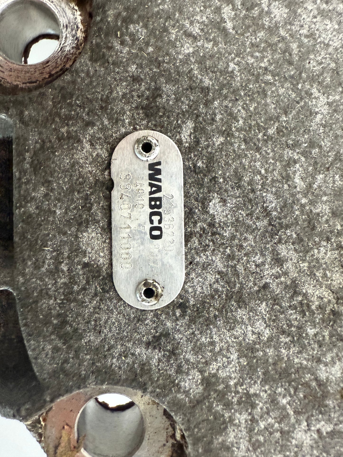 AT2412E Gearbox Ecu 21536229