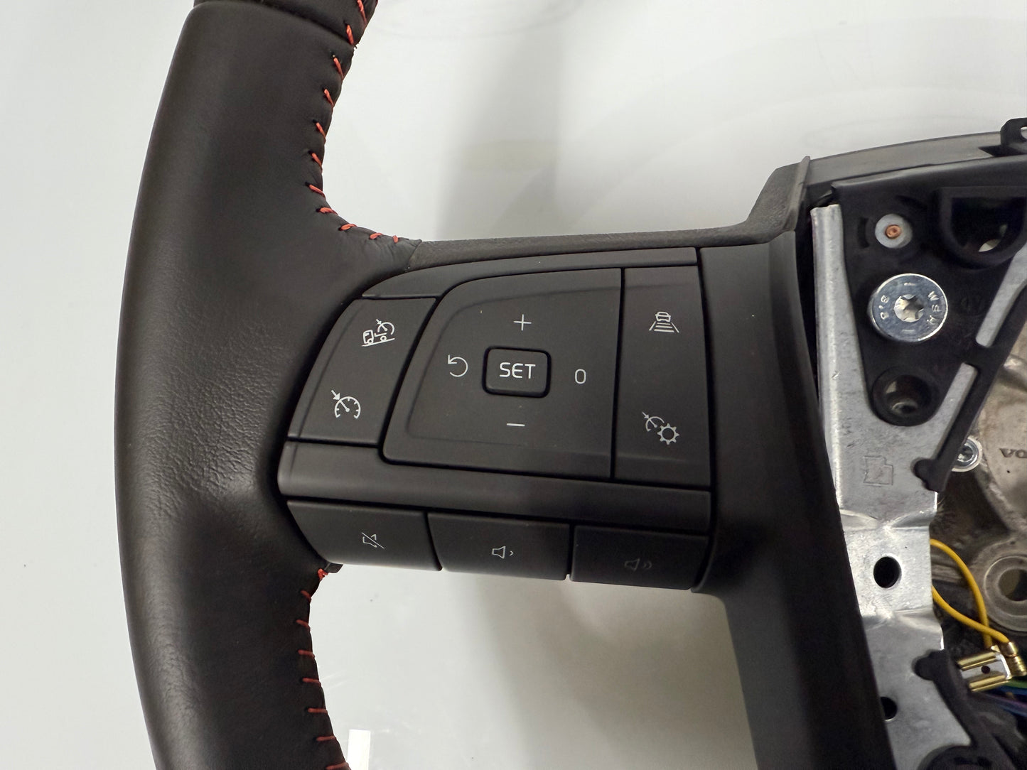 Steering Wheel Leather 23761173 - NEW