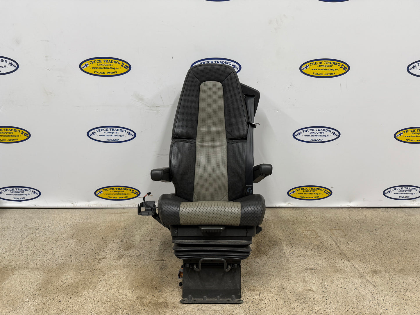 Volvo FM 4-5 -kuljettaja 