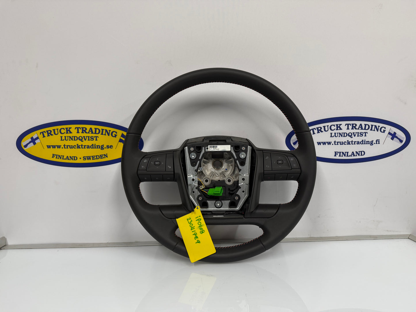 Steering Wheel Leather 23041789- NEW