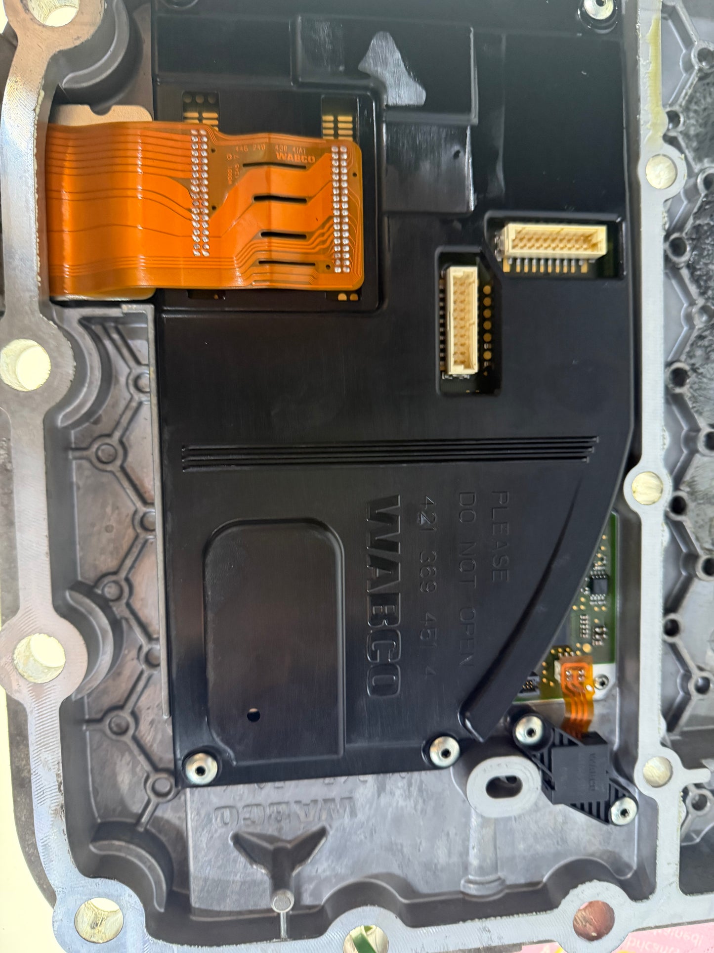 AT2412E Ohjainyksikkö 21911579