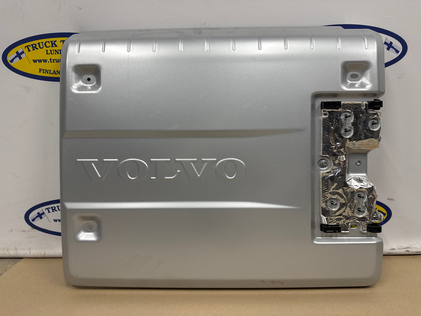 Äänenvaimentimen suojus