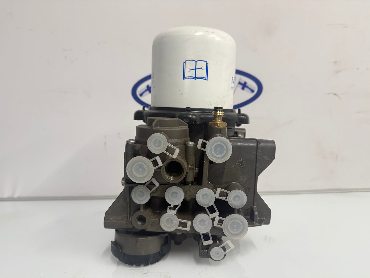 Volvo Air Dryer Air Production Modulator OEM 23779943 23690616 24699334