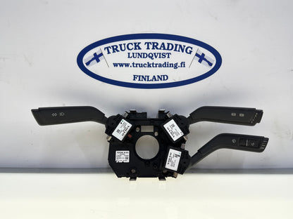 Volvon ohjauslevy 22943669