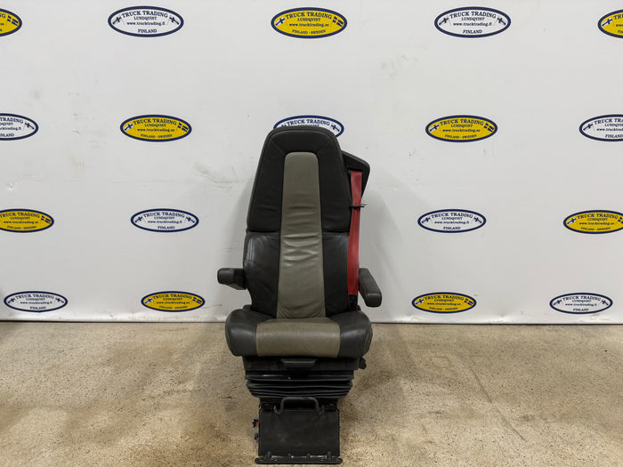 Volvo FM:n kuljettaja 