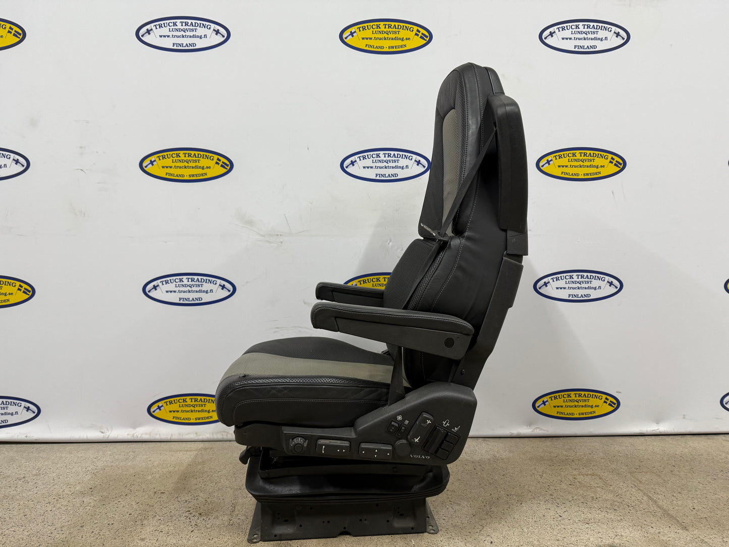 Volvo FH 4-5 -kuljettaja 