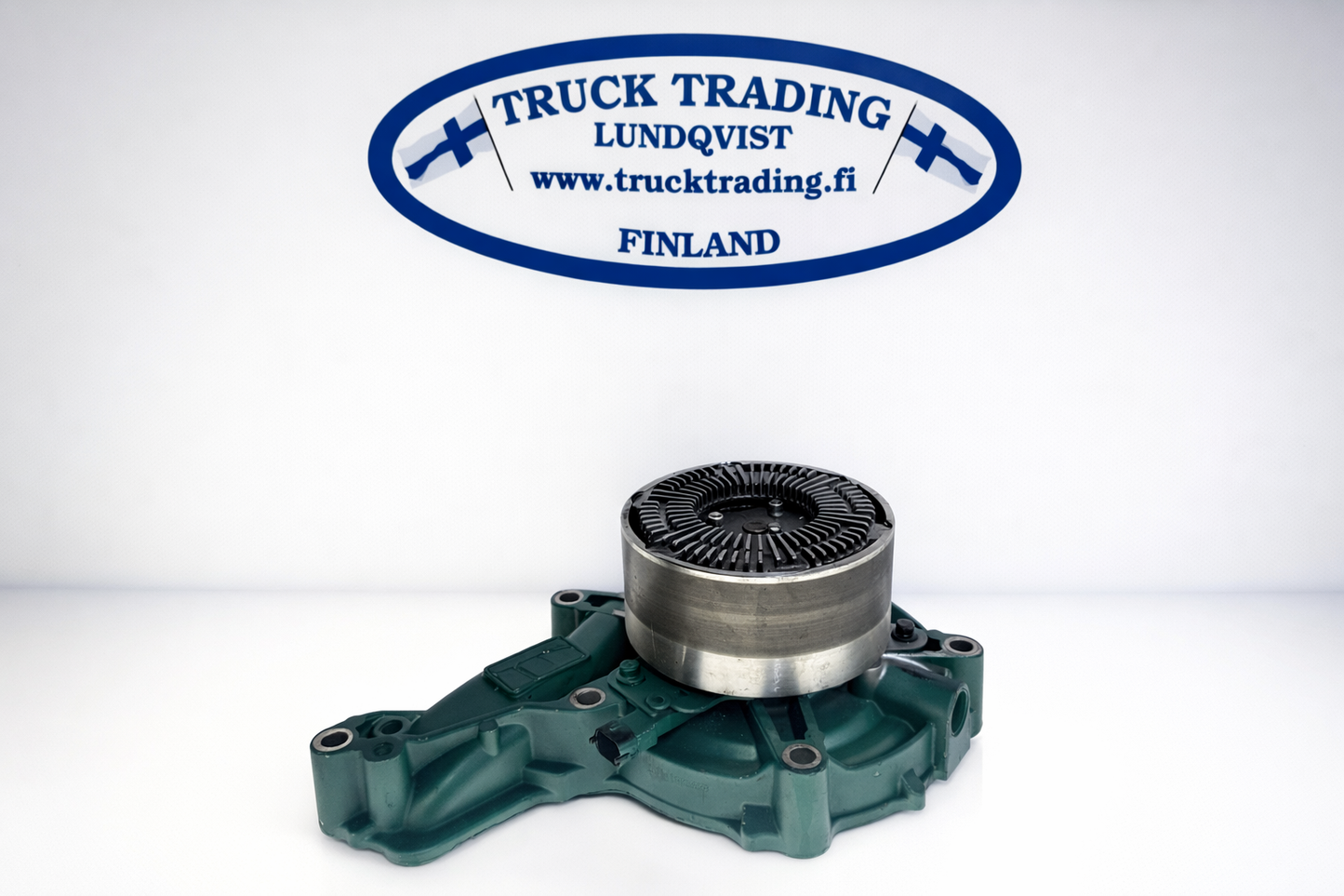 Volvo coolant pump 21960481 water pump for D13 engine
