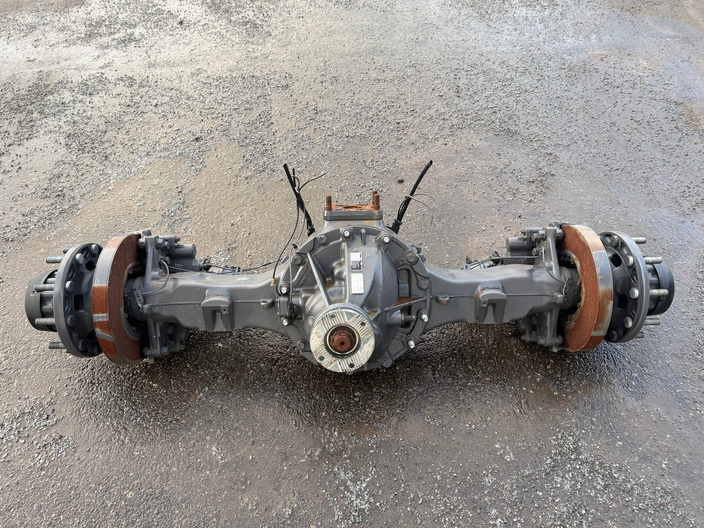 Volvo rear axle RTS2370A 2.83 MS15VE original new complete axle
