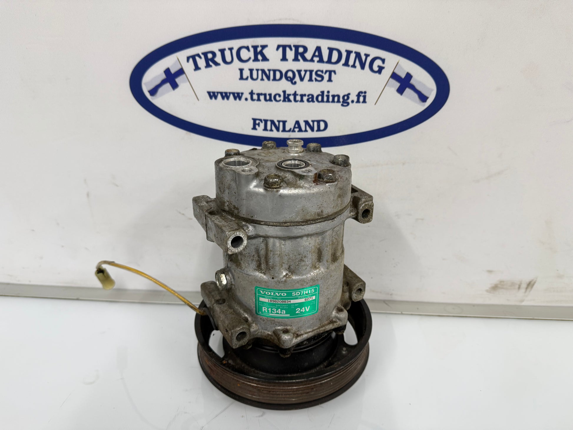 Volvo AC compressor 84472607 23576707 85022133 D11K D13K FH FM FMX EP0018