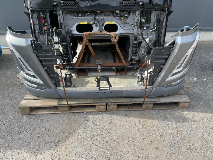 Volvo Bumper V5 2021