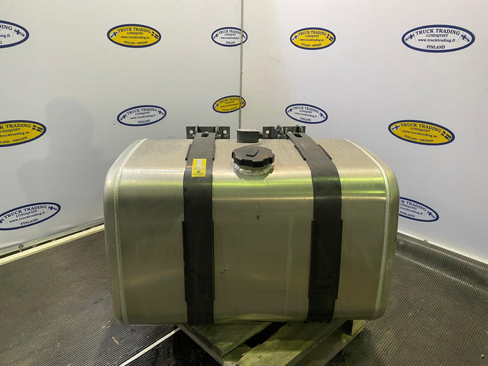 Volvon polttoainesäiliö 255 litraa 21516469 