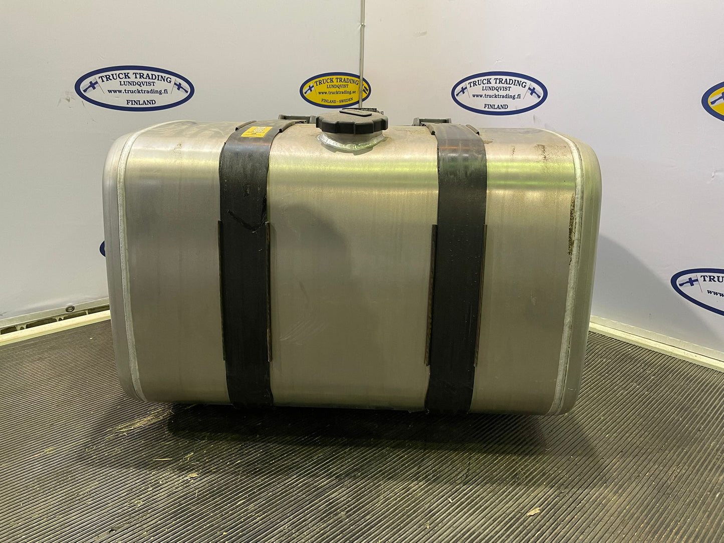 Volvo Fuel Tank 255 Liter 21516469 21714565